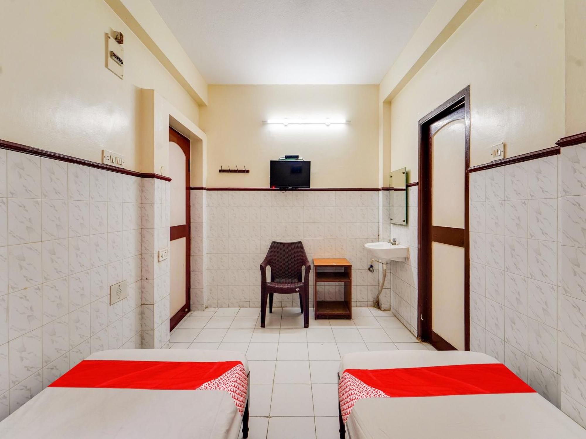 Thangam Balaji Guest House Chennai Exterior photo