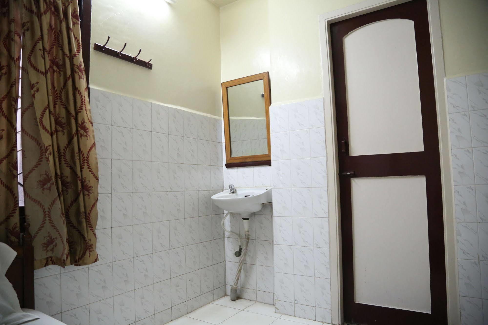 Thangam Balaji Guest House Chennai Exterior photo